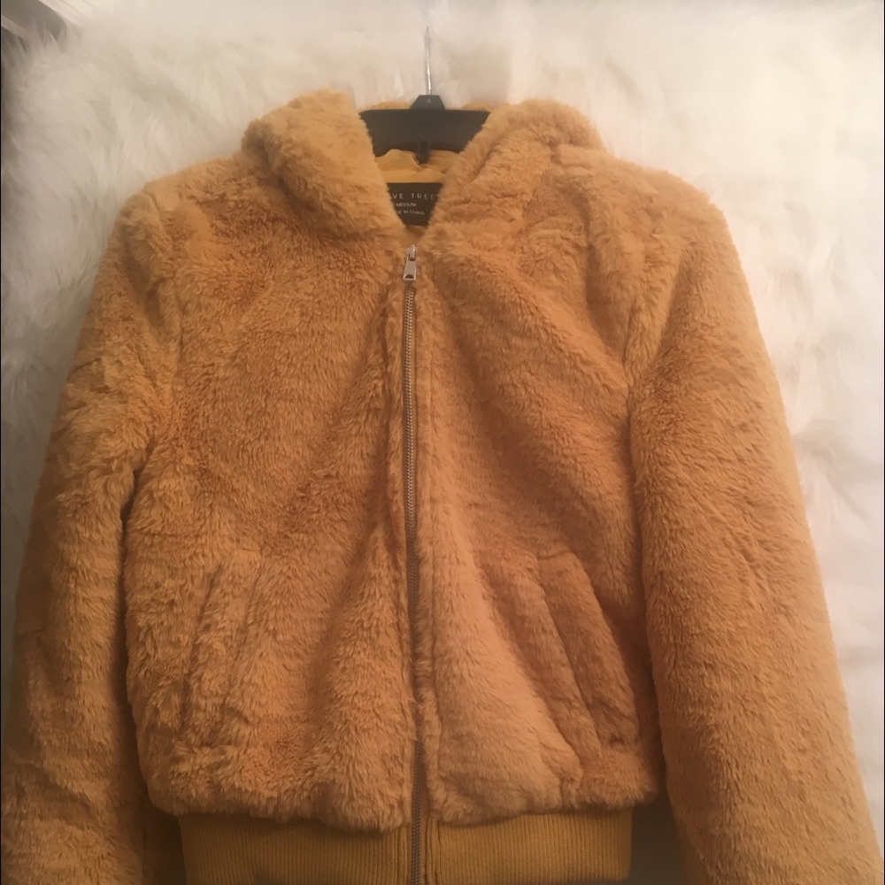 Love Tree faux fur